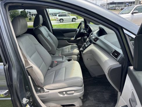 Used 2011 Honda Odyssey Touring image 17