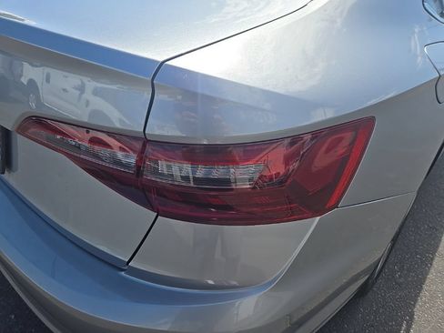 Used 2020 Volkswagen Jetta R-Line FWD image 33