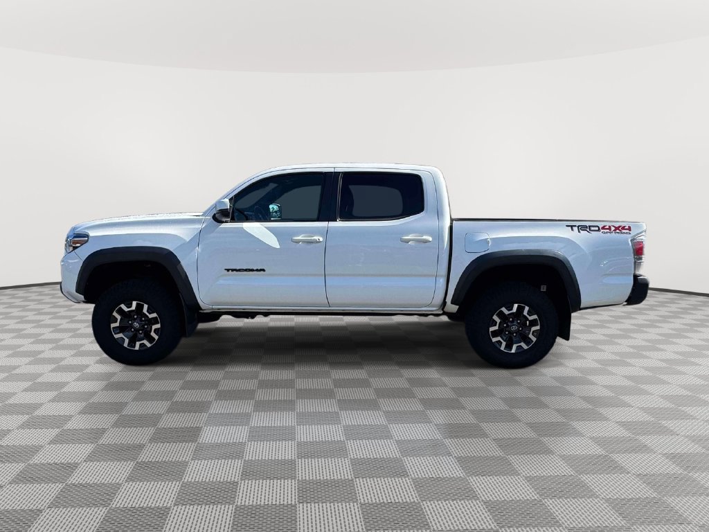 Used 2021 Toyota Tacoma TRD Off-Road AWD/4WD image 4