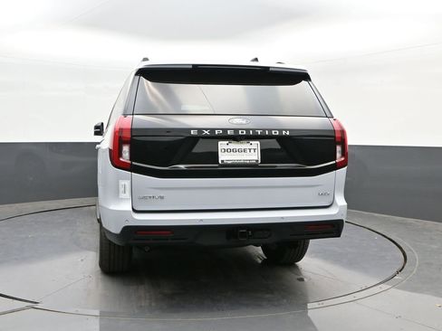 New 2026 Ford Expedition Max Active RWD image 8