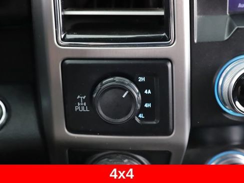 Used 2020 Ford F150 Platinum w/ Equipment Group 701A Luxury AWD/4WD image 25