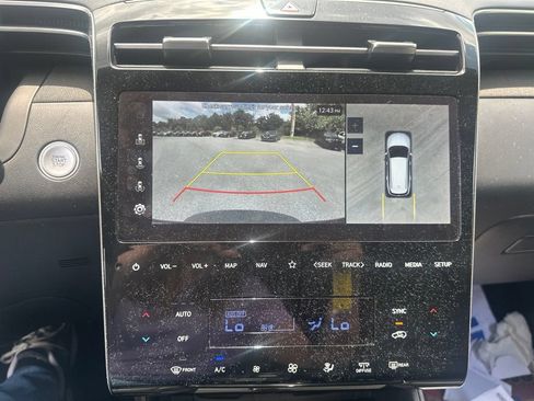 Used 2023 Hyundai Tucson Limited AWD/4WD image 16
