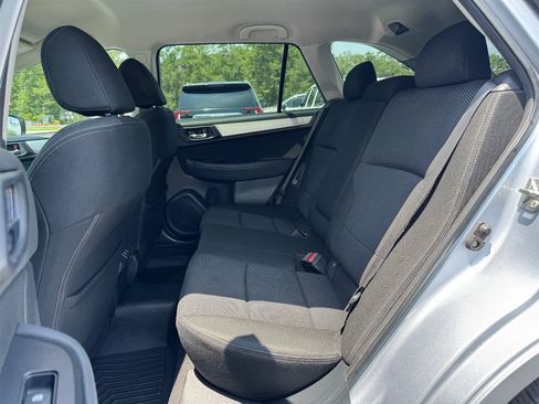 Used 2019 Subaru Outback 2.5i Premium AWD/4WD image 18
