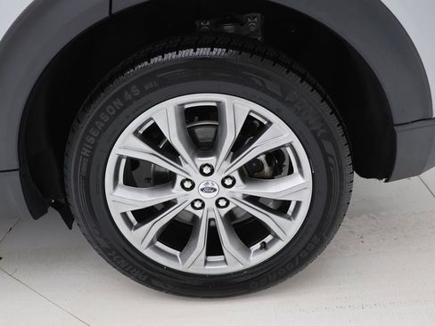 Used 2022 Ford Explorer XLT w/ Equipment Group 202A image 10