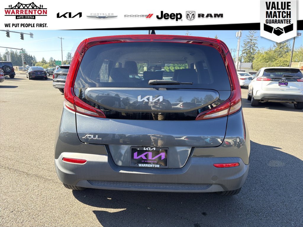 Used 2022 Kia Soul LX FWD image 5