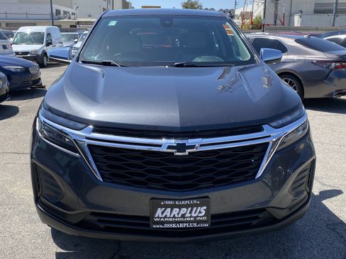Used 2022 Chevrolet Equinox LS w/ LPO, Chrome Package FWD image 3