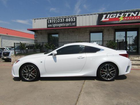 Used 2016 Lexus RC 200t RWD image 2