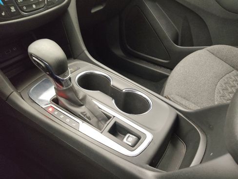 Used 2024 Chevrolet Equinox LT w/ LPO, Floor Liner Package FWD image 26
