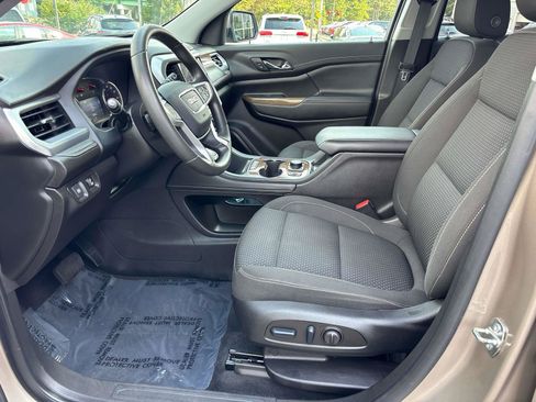 Used 2023 GMC Acadia SLE w/ Driver Convenience Package AWD/4WD image 10