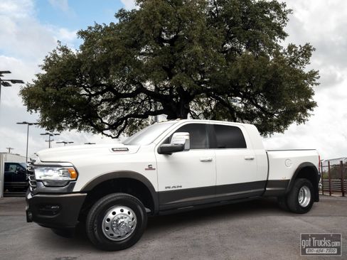 Used 2023 RAM 3500 Limited AWD/4WD image 1