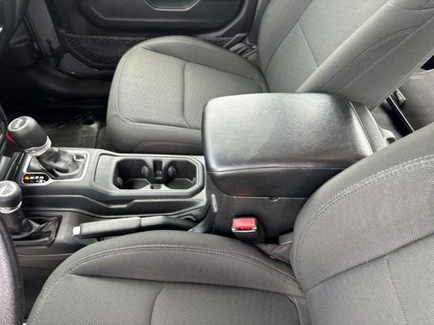 Used 2022 Jeep Wrangler Unlimited Sport AWD/4WD image 22