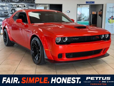 Used 2023 Dodge Challenger R/T Scat Pack RWD image 1