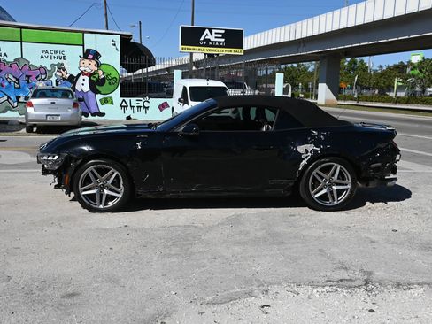 Used 2024 Ford Mustang Premium RWD image 5