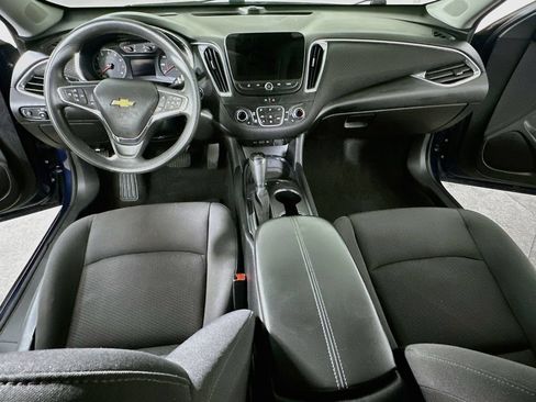 Used 2020 Chevrolet Malibu LT FWD image 16