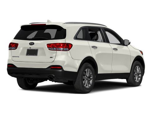 Used 2016 Kia Sorento FWD w/ LX Convenience Package image 2