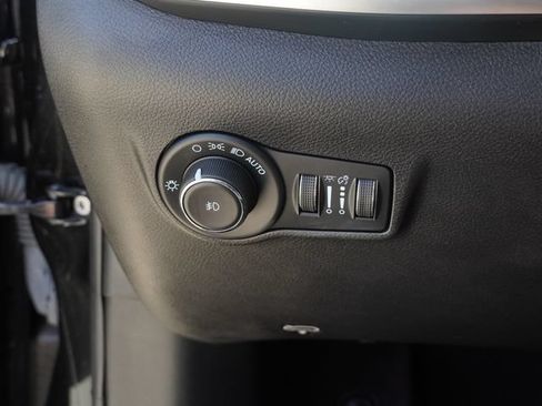 Certified 2023 Jeep Compass Latitude AWD/4WD image 21