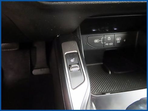 Used 2024 Kia Sorento S w/ Panoramic Sunroof Package AWD/4WD image 21
