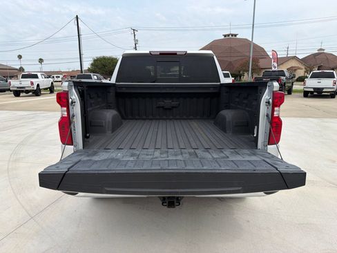 Used 2022 Chevrolet Silverado 1500 LT w/ Texas Edition Plus RWD image 17