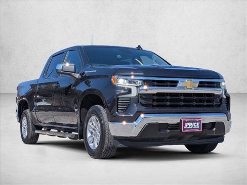 Used 2024 Chevrolet Silverado 1500 LT image 3
