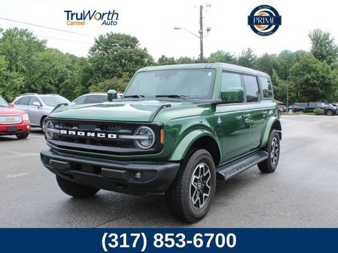 Used 2025 Ford Bronco Outer Banks AWD/4WD image 1