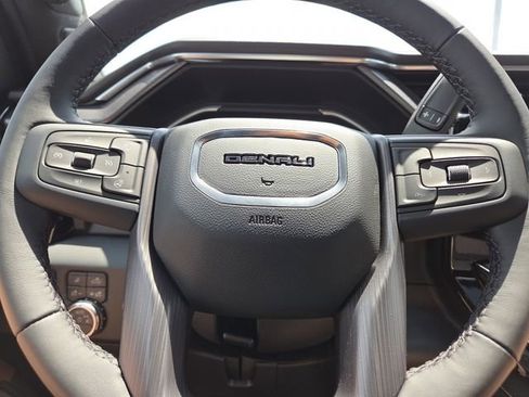 New 2026 GMC Sierra 3500 Denali Ultimate w/ LPO, Black Badging Package AWD/4WD image 39