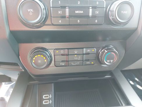 Used 2020 Ford F150 XL w/ Equipment Group 101A Mid RWD image 23