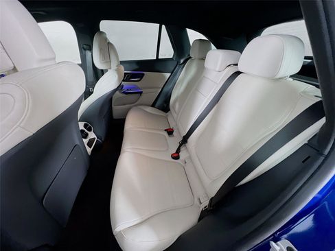 New 2026 Mercedes-Benz GLC 300 4MATIC image 26