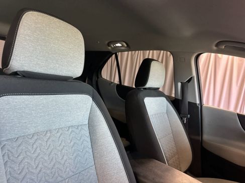 Used 2022 Chevrolet Equinox LS w/ LPO, Floor Liner Package AWD/4WD image 18
