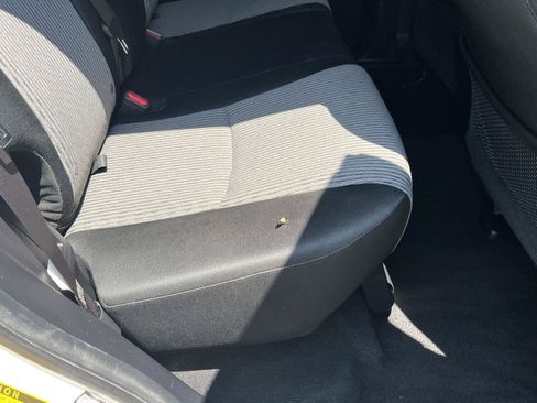 Used 2019 Toyota 4Runner SR5 AWD/4WD image 21