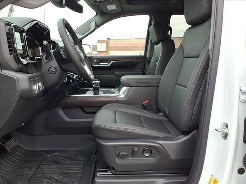 New 2026 GMC Sierra 1500 SLT w/ SLT Premium Plus Package image 7