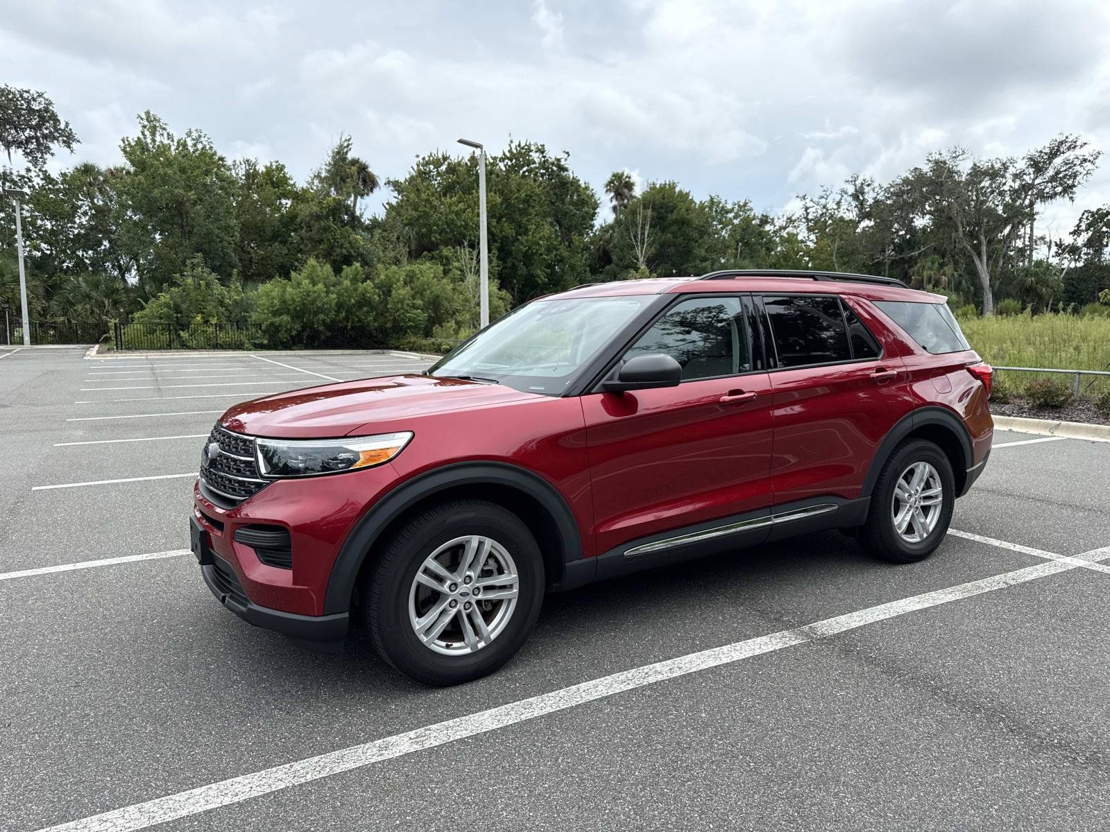 Used 2023 Ford Explorer XLT RWD image 7