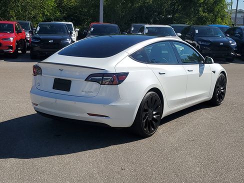 Used 2022 Tesla Model 3 Performance image 4