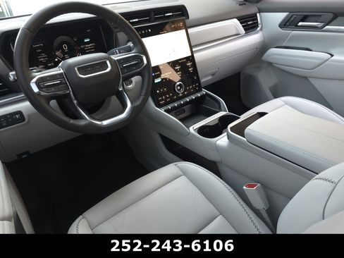 Used 2026 GMC Terrain Denali AWD/4WD image 14