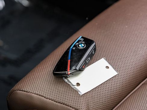 Used 2023 BMW X7 M60i AWD/4WD image 58