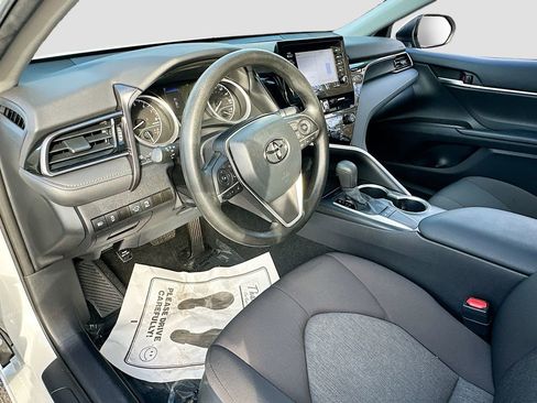Used 2023 Toyota Camry LE image 9