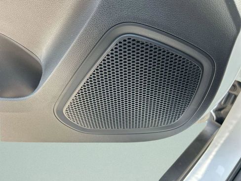 New 2026 Hyundai Venue SE image 23