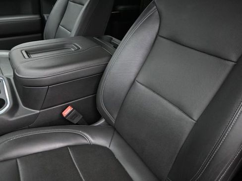 Used 2019 GMC Sierra 1500 SLT w/ SLT Premium Plus Package image 17