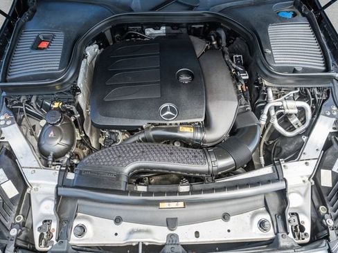 Used 2020 Mercedes-Benz GLC 300 4MATIC image 19