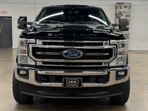 Used 2020 Ford F250 Lariat w/ Lariat Ultimate Package AWD/4WD image 2