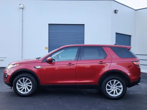 Used 2018 Land Rover Discovery Sport HSE image 2