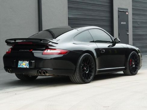 Used 2006 Porsche 911 Carrera S RWD image 6