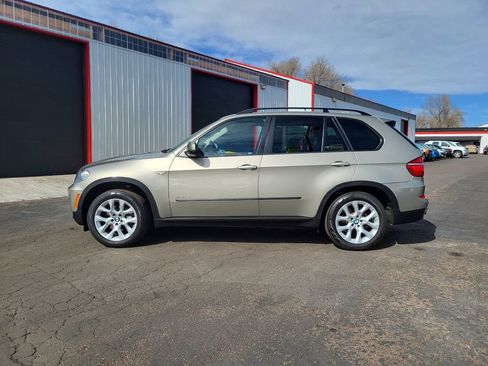 Used 2011 BMW X5 xDrive35i image 6