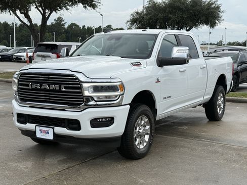 Used 2024 RAM 2500 Laramie w/ Safety Group AWD/4WD image 10