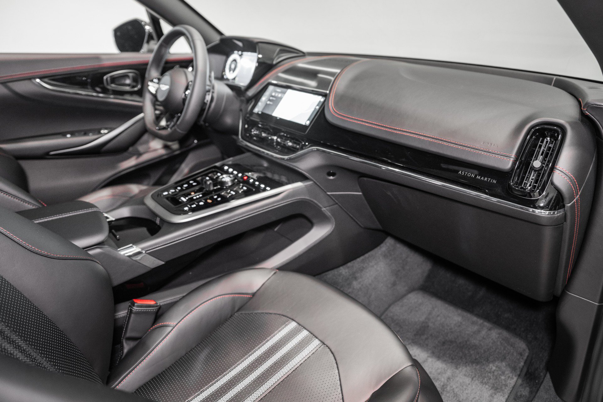 New 2026 Aston Martin DBX 707 AWD/4WD image 21