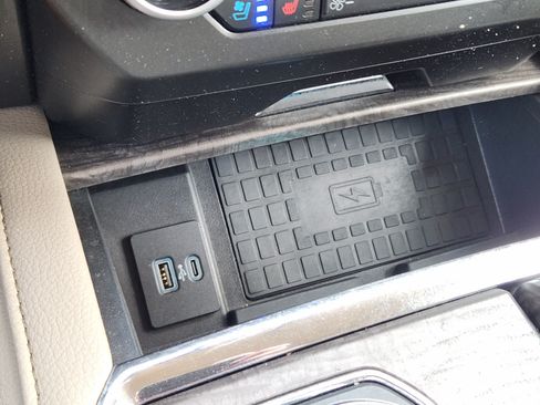 Used 2021 Ford Expedition Max Limited AWD/4WD image 14