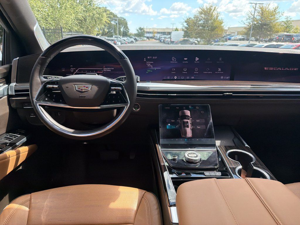 Used 2026 Cadillac Escalade ESV Luxury w/ Touring Package AWD/4WD image 35