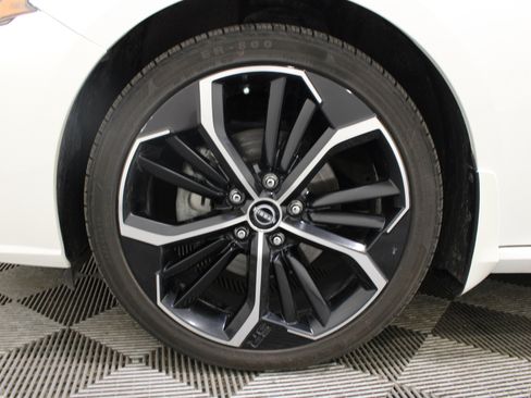 Used 2023 Nissan Altima 2.5 SR FWD image 33