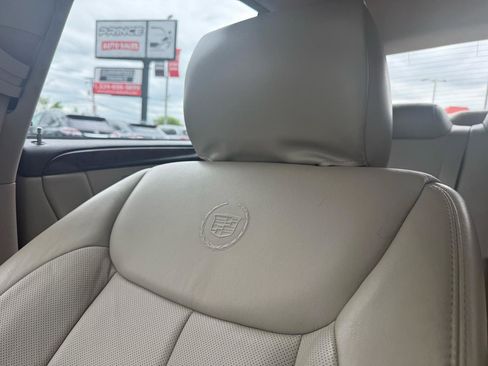 Used 2010 Cadillac DTS Luxury FWD image 21