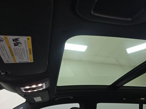 Used 2022 Mercedes-Benz GLS 450 4MATIC w/ AMG Line Exterior image 14