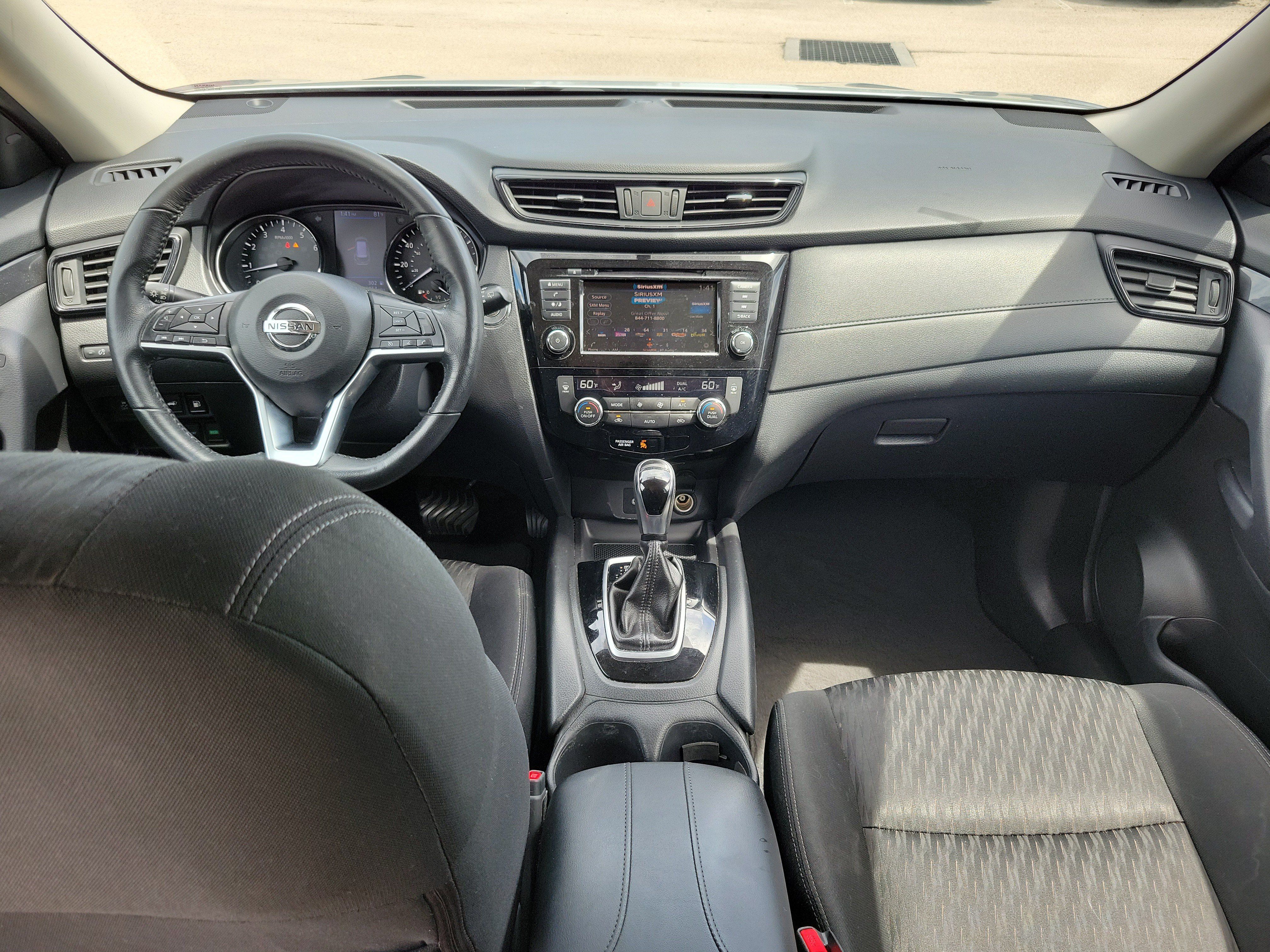 Used 2018 Nissan Rogue SV AWD/4WD image 18